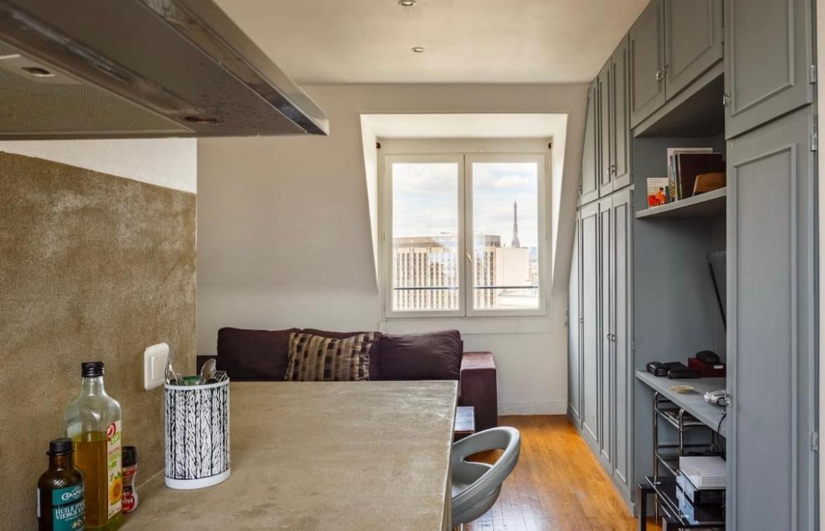 Beautiful Apartment With A View Of Eiffel Tower In Center باريس المظهر الخارجي الصورة